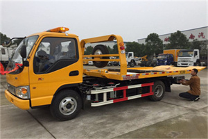 美溪区哪里有拖车服务