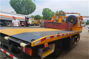 美溪区附近拖车电话号码服务