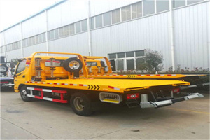 美溪区附近拖车救援搭电